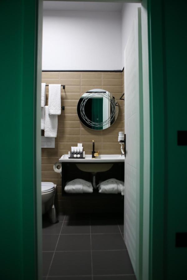 Dark Boutique Hotel Shkoze Exterior photo