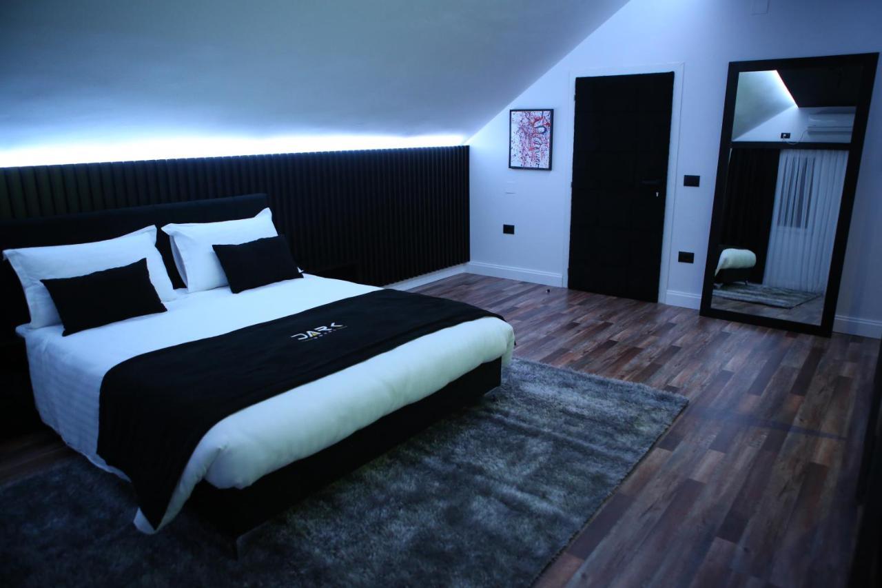Dark Boutique Hotel Shkoze Exterior photo