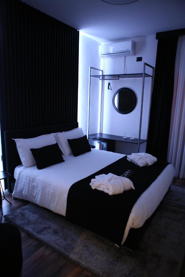 Dark Boutique Hotel Shkoze Exterior photo